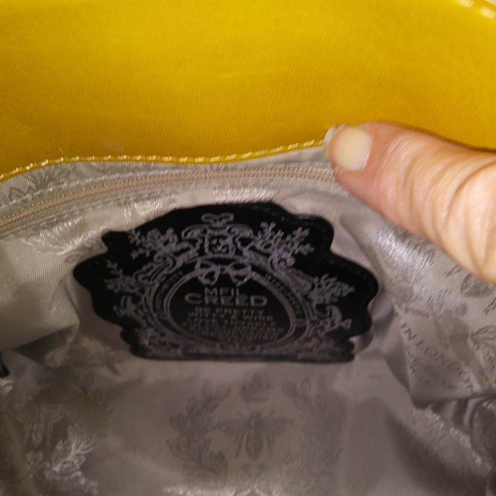 Handbag - Picture 3 of 4